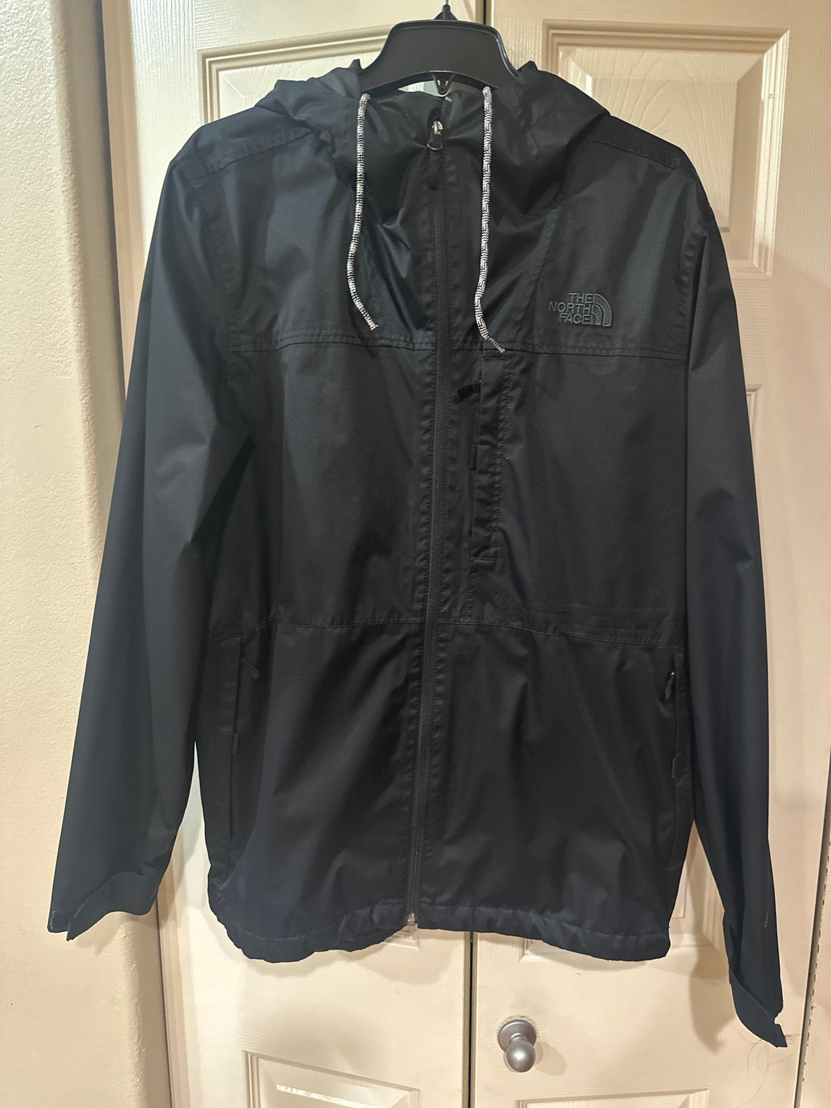THE NORTHFACE Men’s Arrowood Tricimate Jacket Large excellent condition.