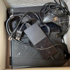 Xbox game console with one controller