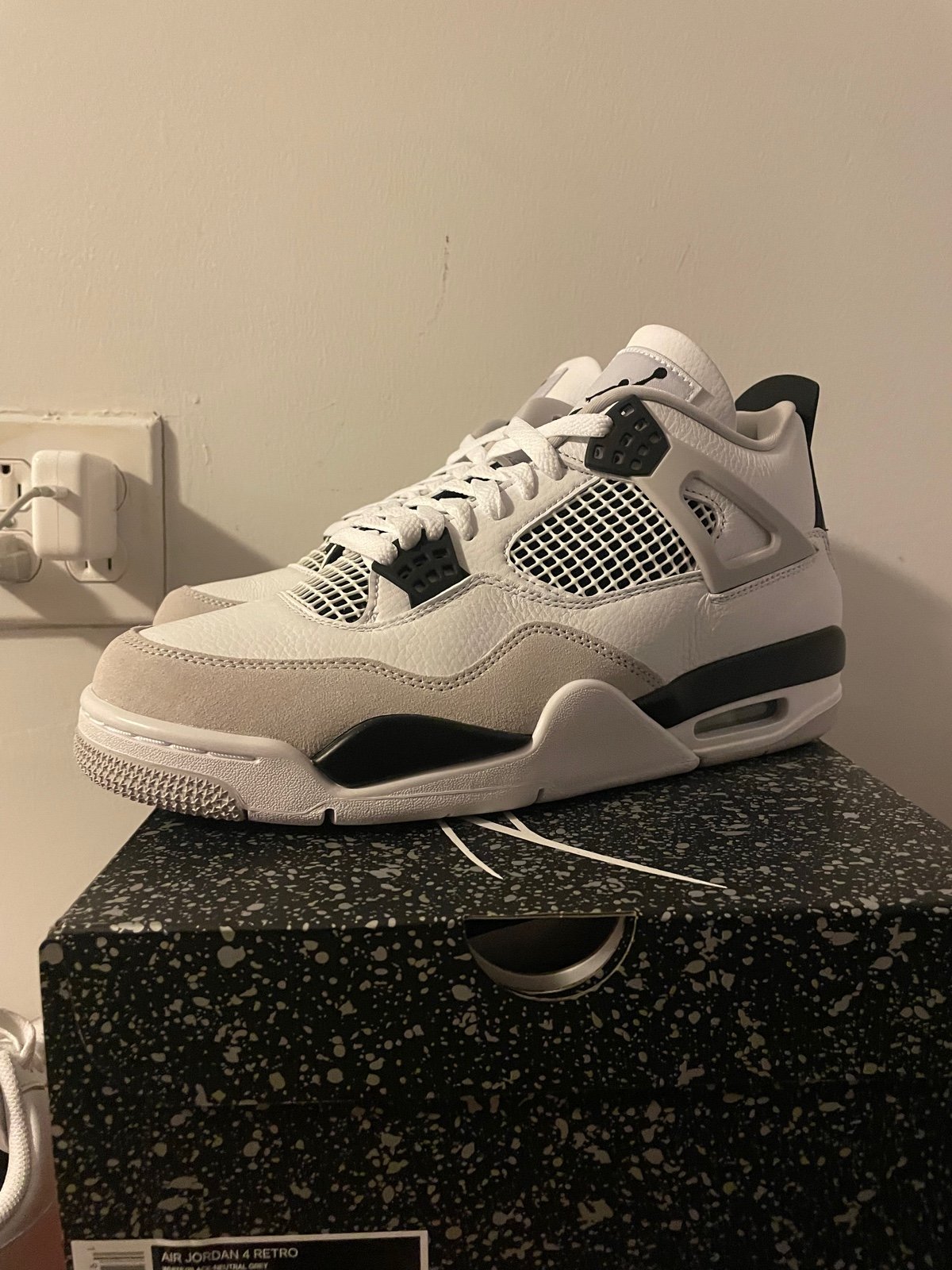 Jordan 4