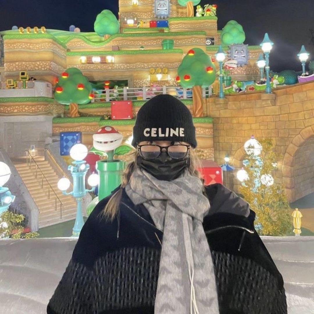 CELINE Black Knitted Beanie