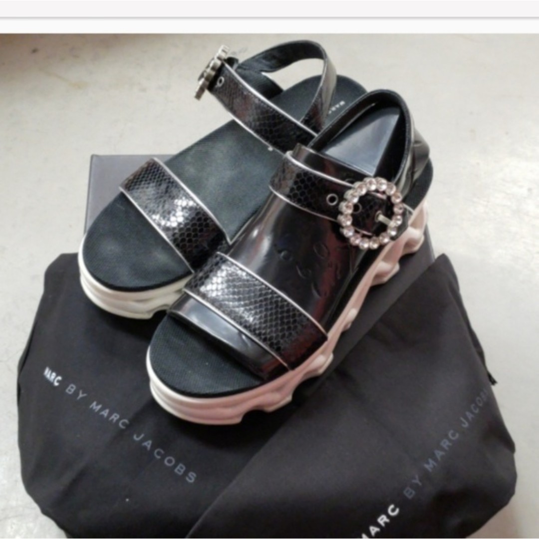 Marc Jacobs Black Leather Rhinestone Silver Buckle Platform Sandals Size 8