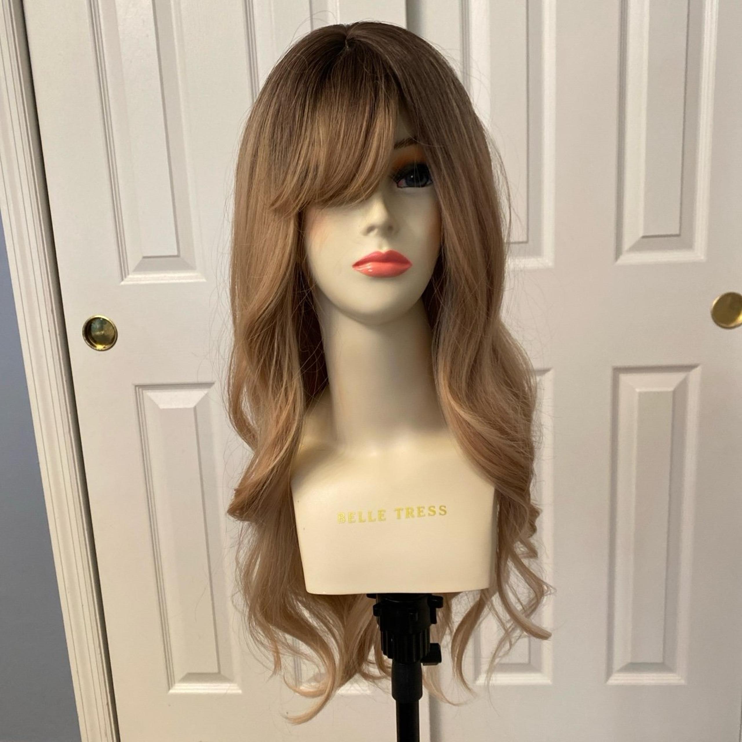 Long 18” Wig With Bang (NWT)**Cosplay or Everyday Wear**(#5)