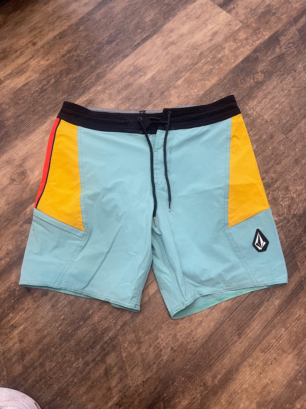 Volcom Mens Short Lot