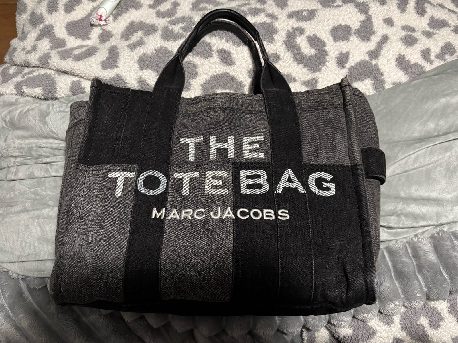 Marc Jacob’s Tote Bag Medium
