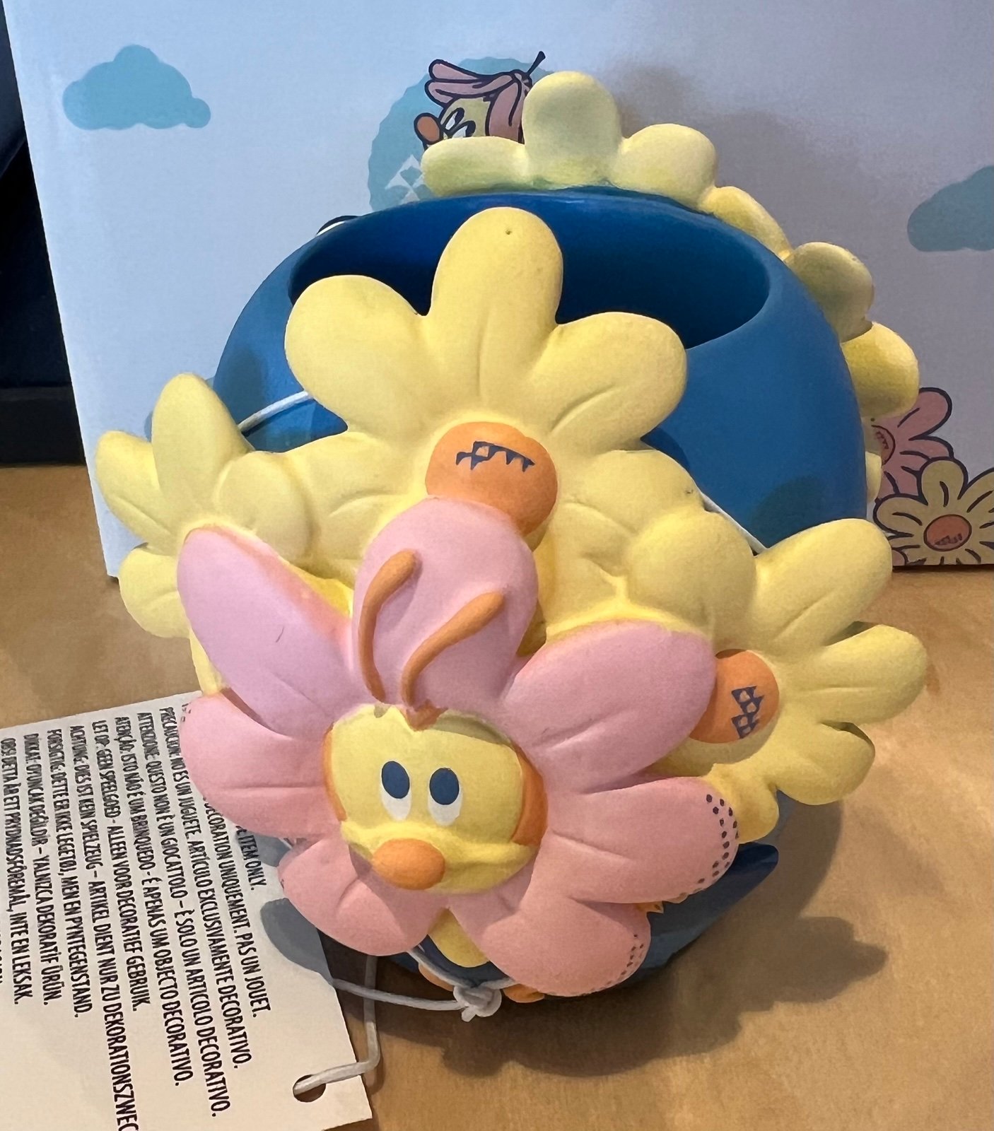 2025 Disney Parks Epcot Flower & Garden Spike The Bee Small Planter New
