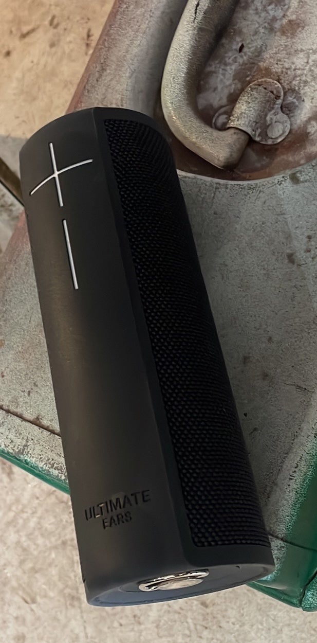 Ultimate ears blast Bluetooth speaker