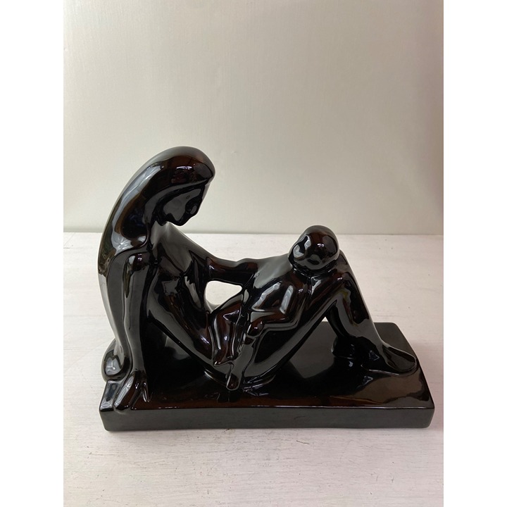 Vintage Late 20th Century Royal Haeger Mother & Child Ceramic Statue Sculpture