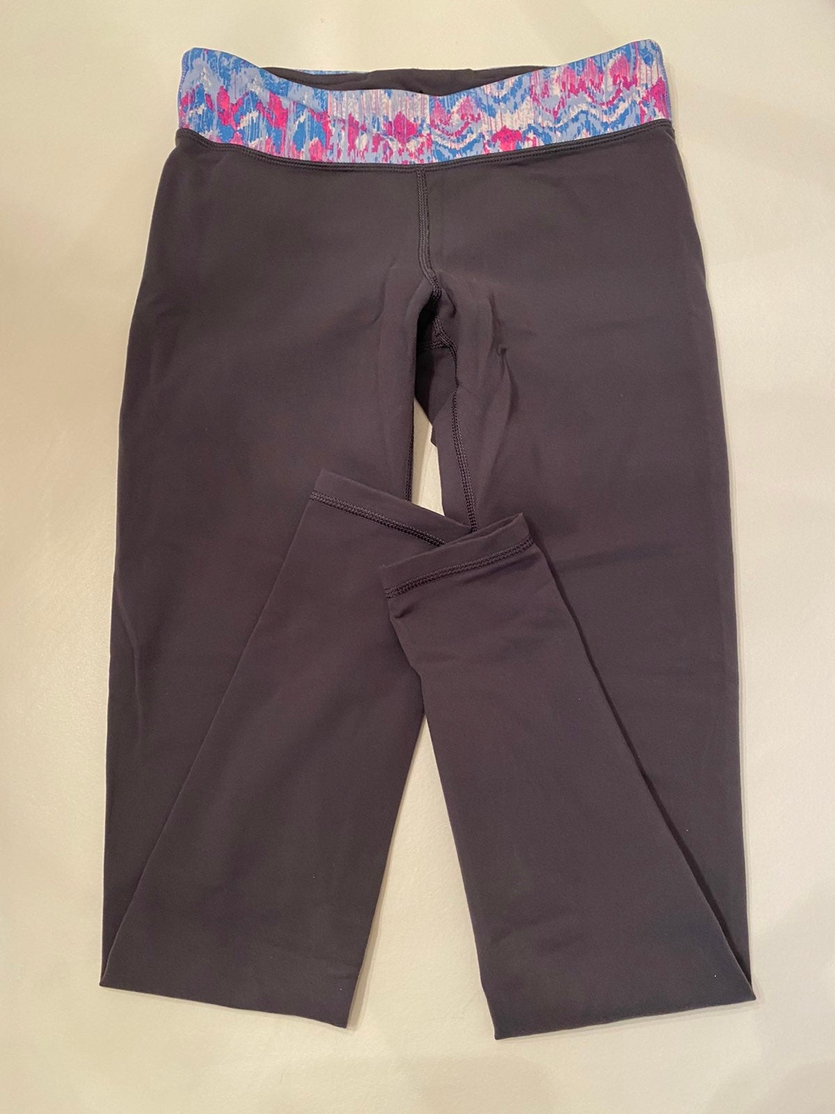 Girls Lululemon/ Ivivva leggings