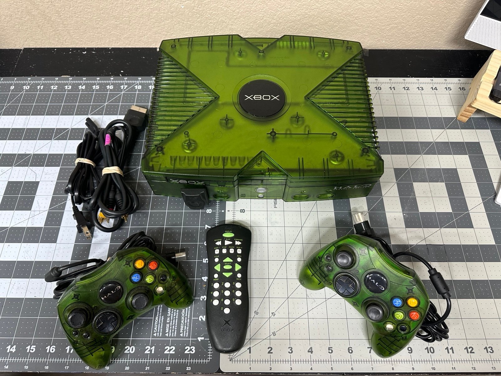 Original Xbox halo edition with 2 oem halo controllers