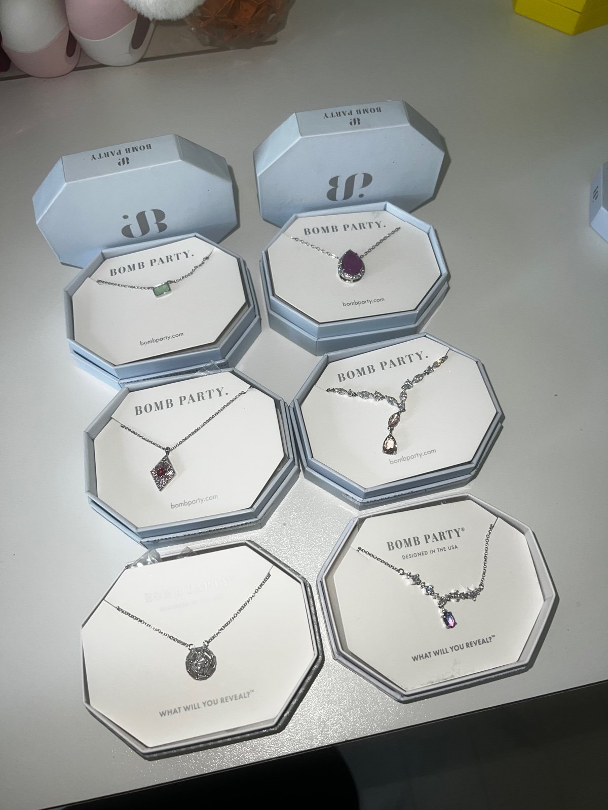 Bomb party jewlery lot