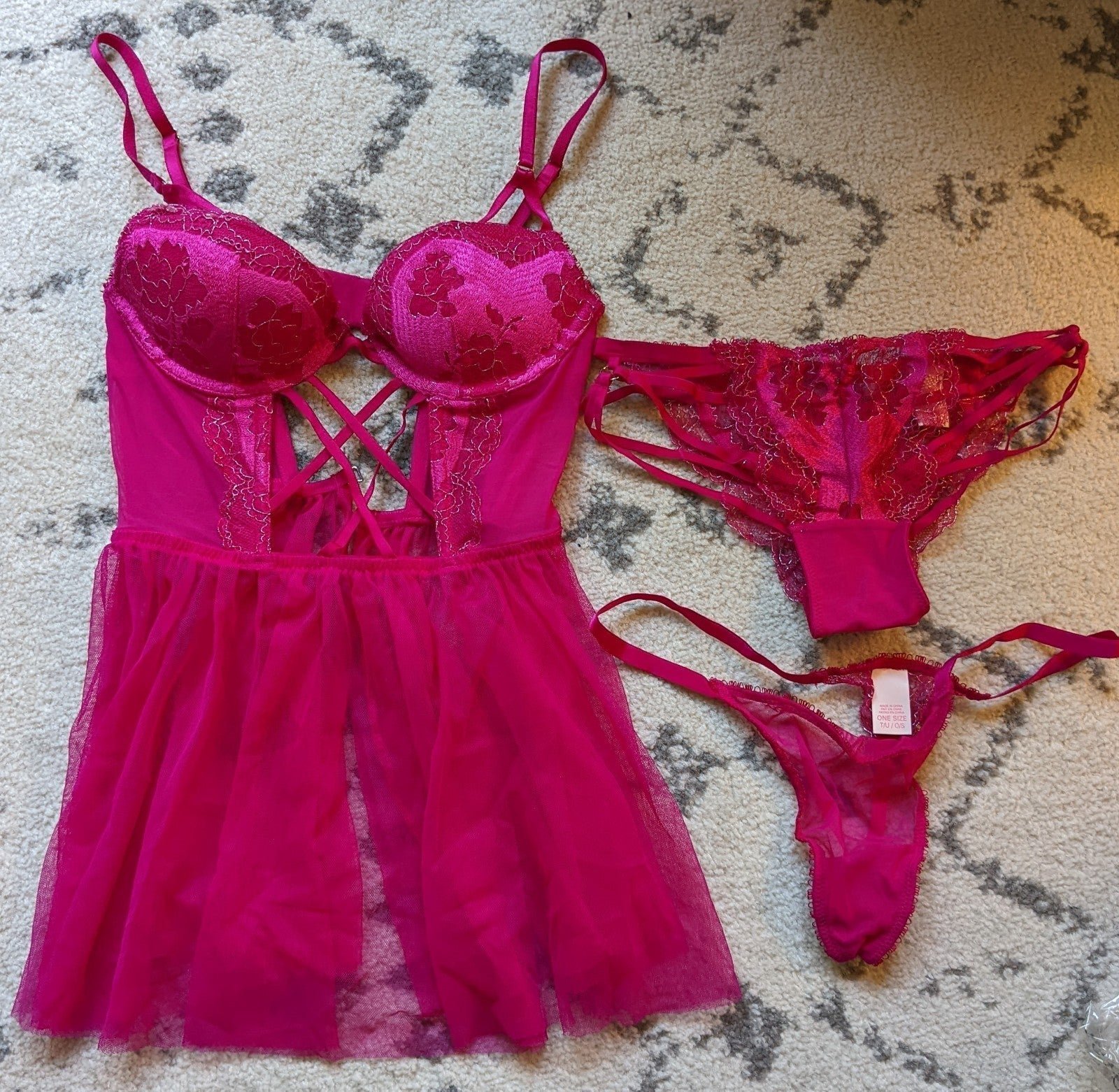NWT Victoria's Secret babydoll lingerie 3 piece set