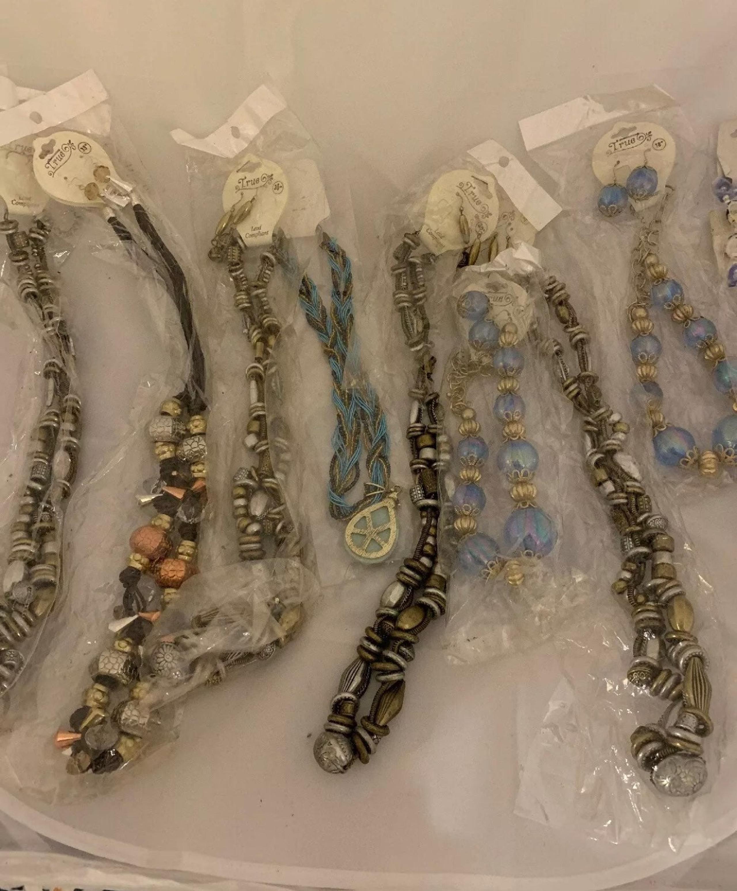 necklace women Sets Lot Of 9 Some With E