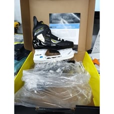 True Catalyst 5 Senior Hockey Skates SK-PLAYER-SR-CAT5-7.5-W New In Box (9069)