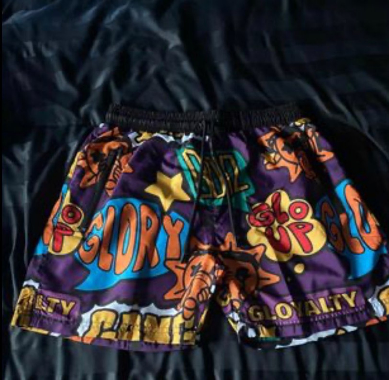 Glo Gang Pop Shorts Medium,