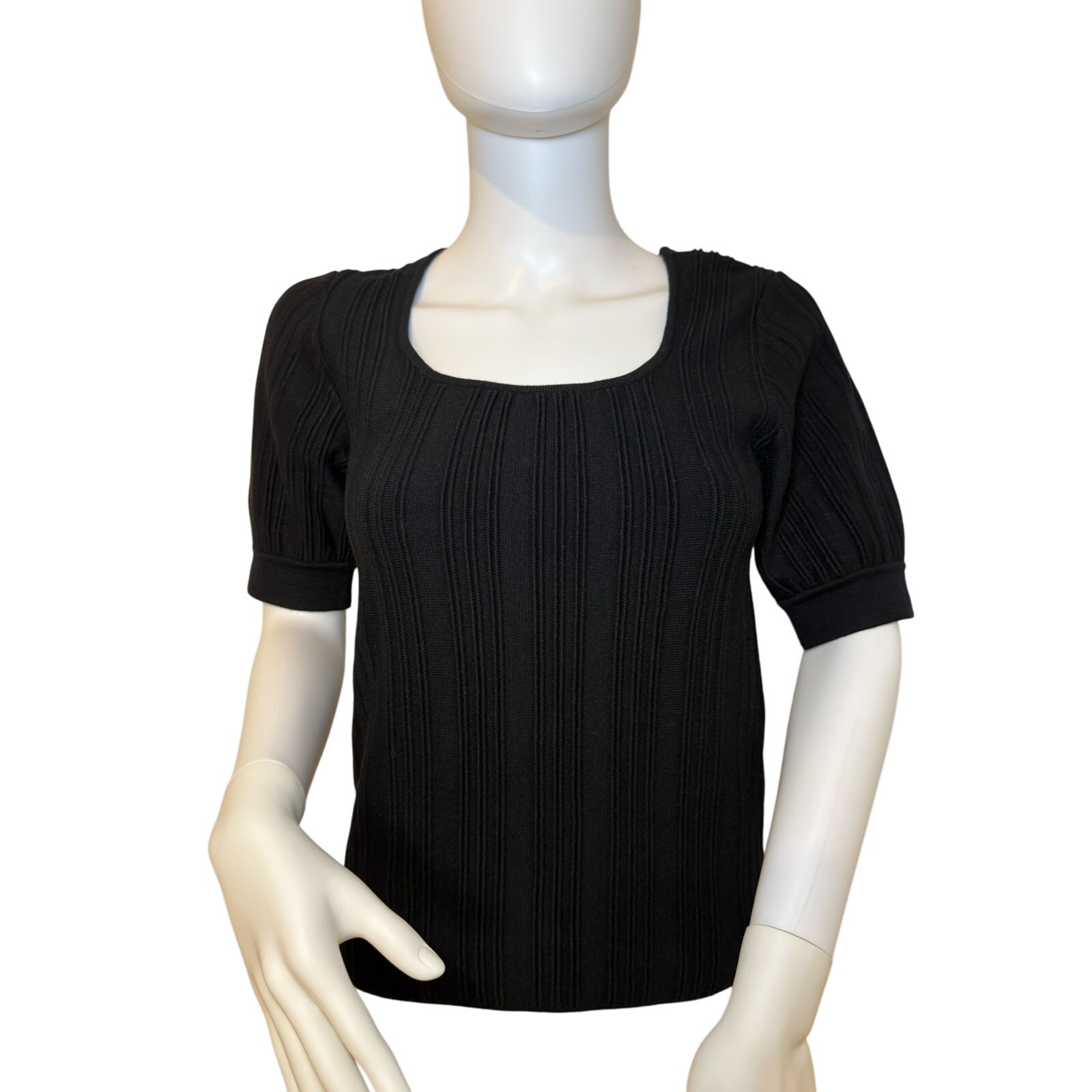 Elie tahari black knit top