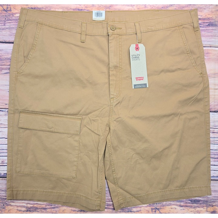 Levis Utility Cargo Shorts Stretch Mens 42 Khaki Waist measures 44 New With Tags