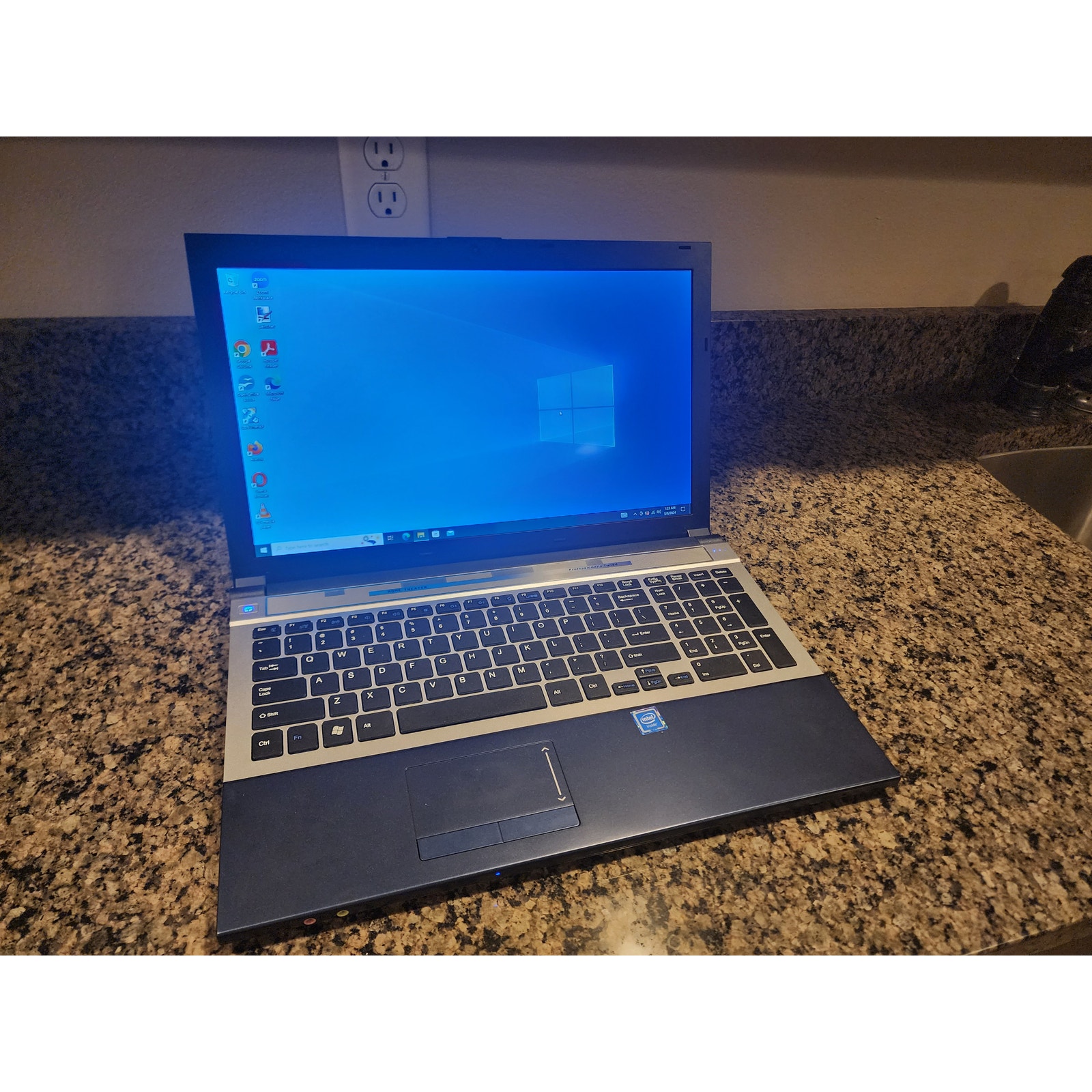Shenzhen S17 Laptop Computer w/ 1TB SSD 8GB RAM Intel Core i7 02