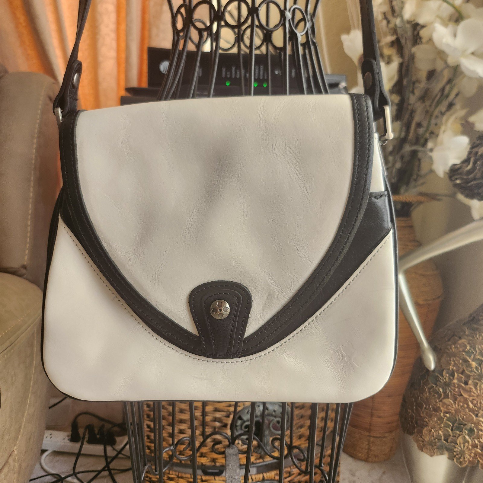 Patricia Nash Alimena Crossbody leather bag