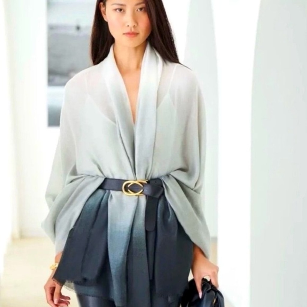 150 MSRP Cushnie one size grey horizon ombré scarf - Rachel Zoe