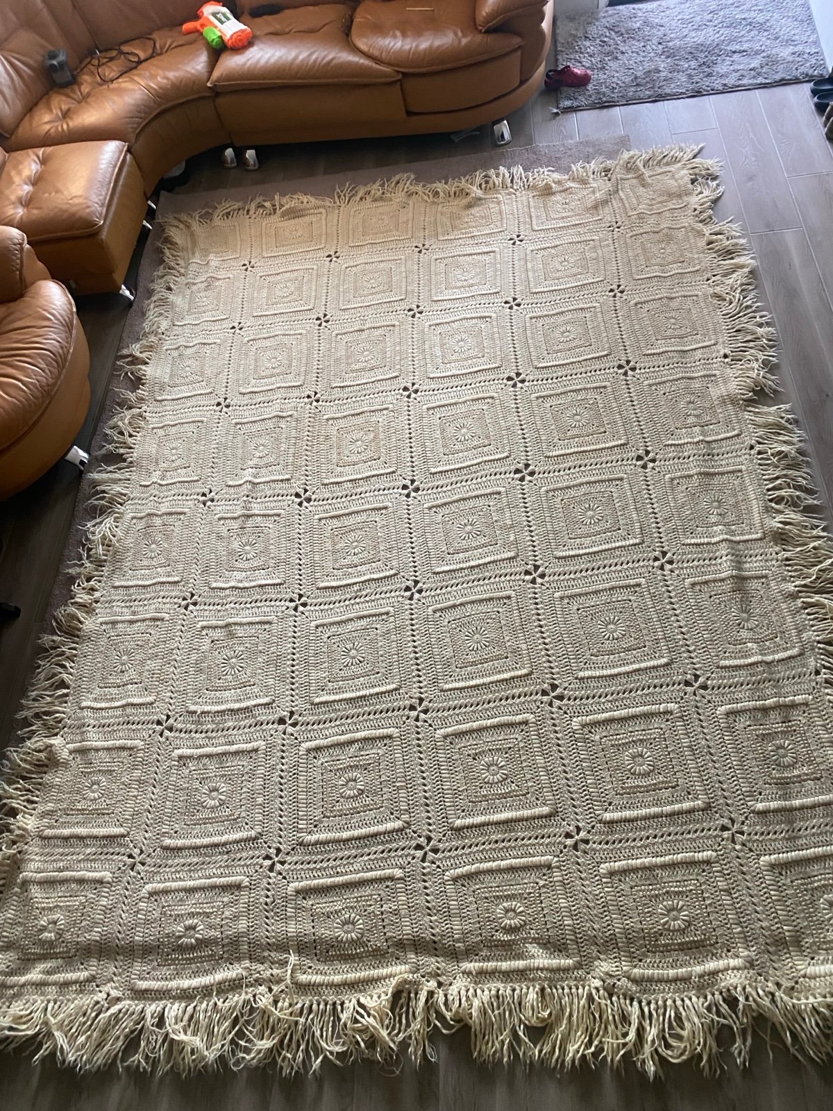 Hand knitting bed cover