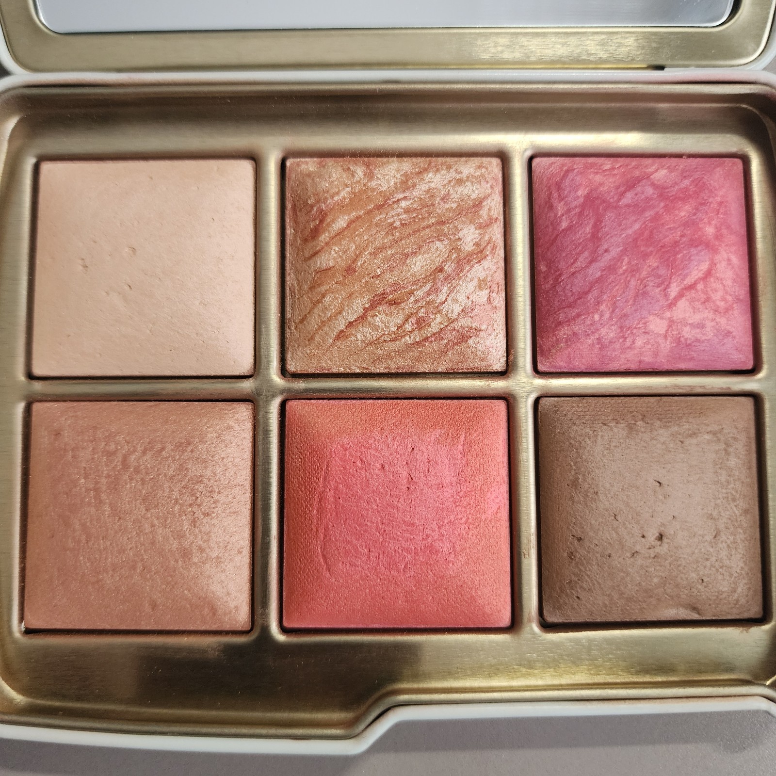 Hourglass Ambient Lighting Edit - Evil Eye