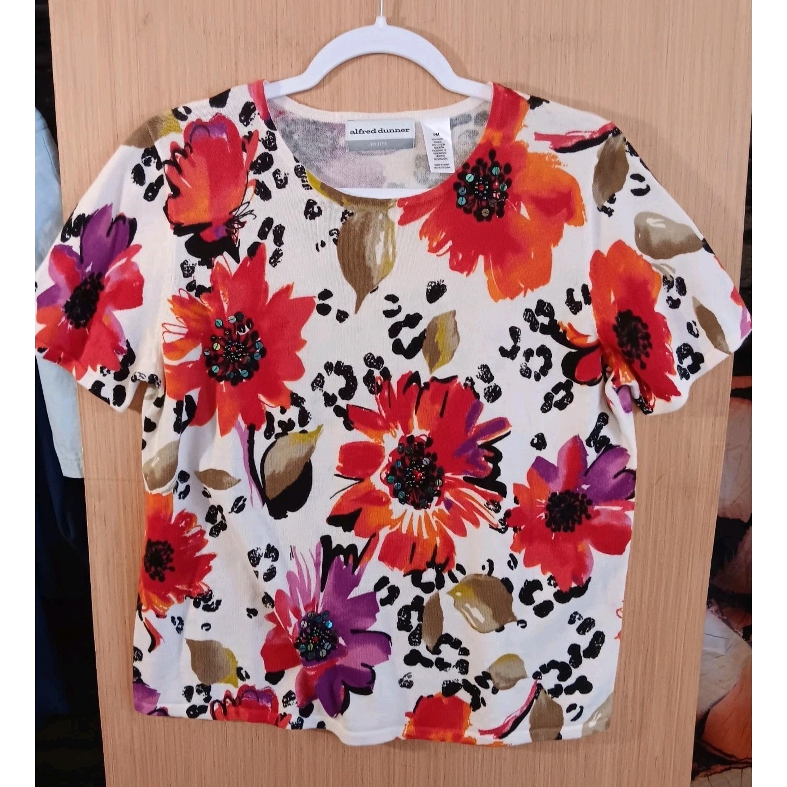 Alfred Dunner PM Top Ladies Ivory w/Floral Print w/Sequins Short Sl Round Neck