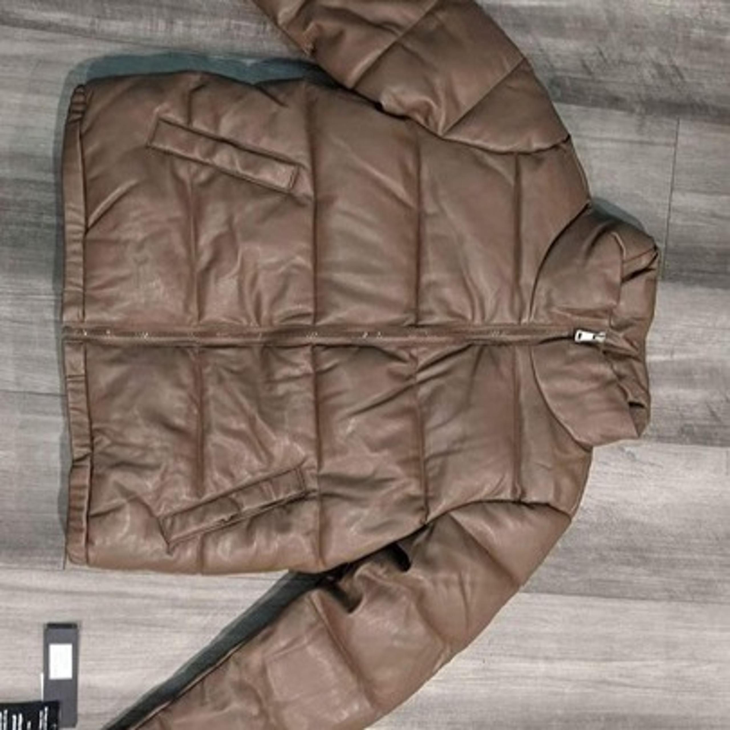 New With Tags Women Puffer Winter Coat. Size Small.