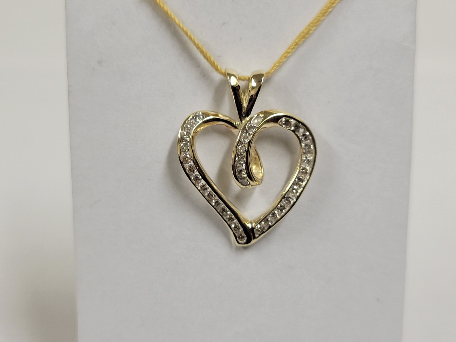 14k Round Diamonds Channel Set Heart Ladies Yellow Gold Pendant
