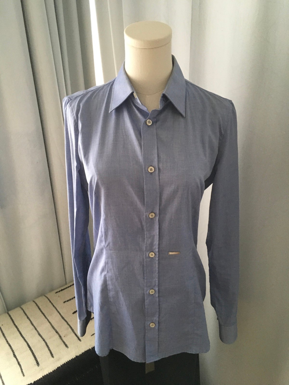 dsquared2 woman’s light blue dress shirt