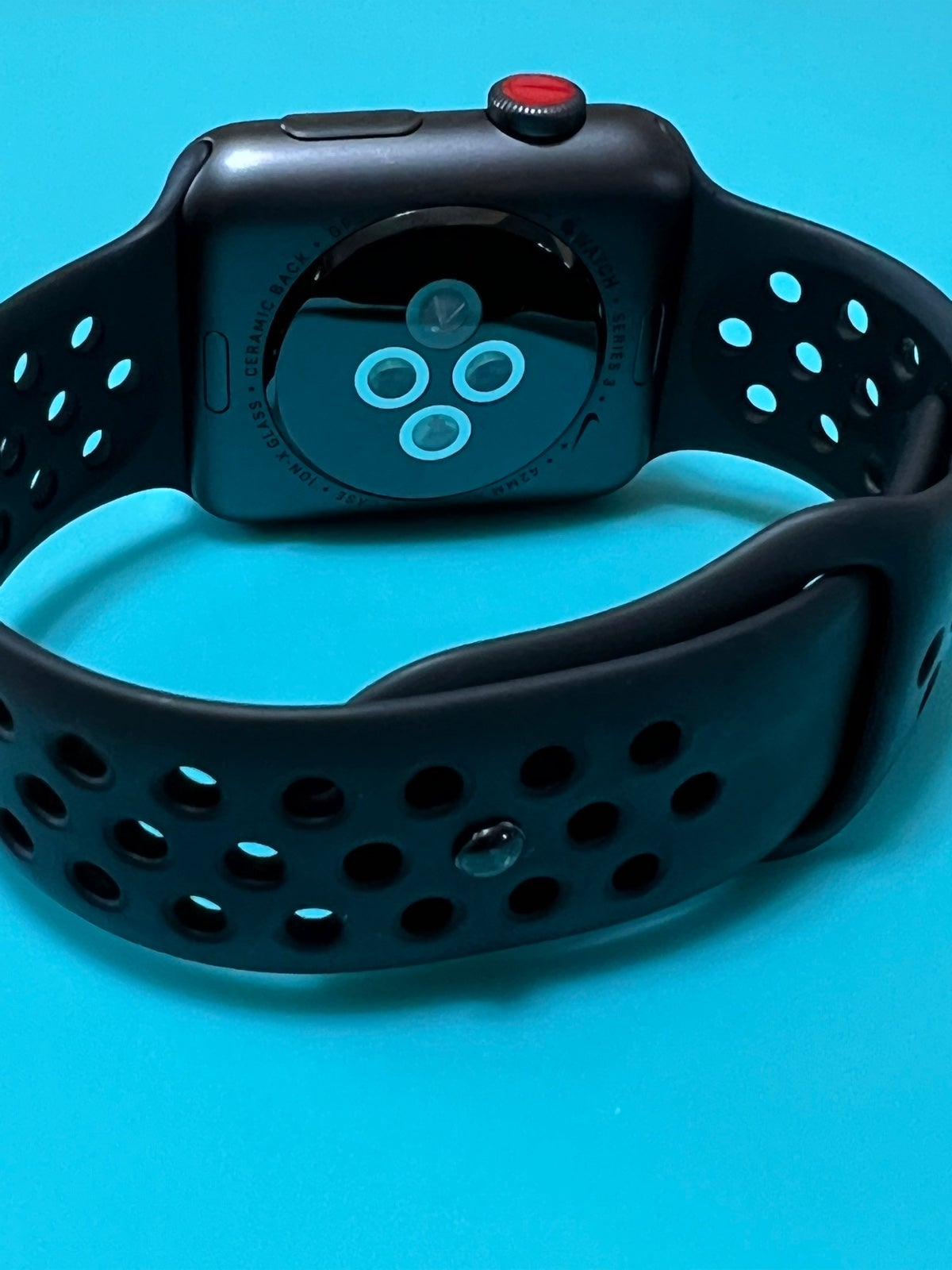 Apple Watch sales Series 3 - Nike Edition + Cellular - 42mm