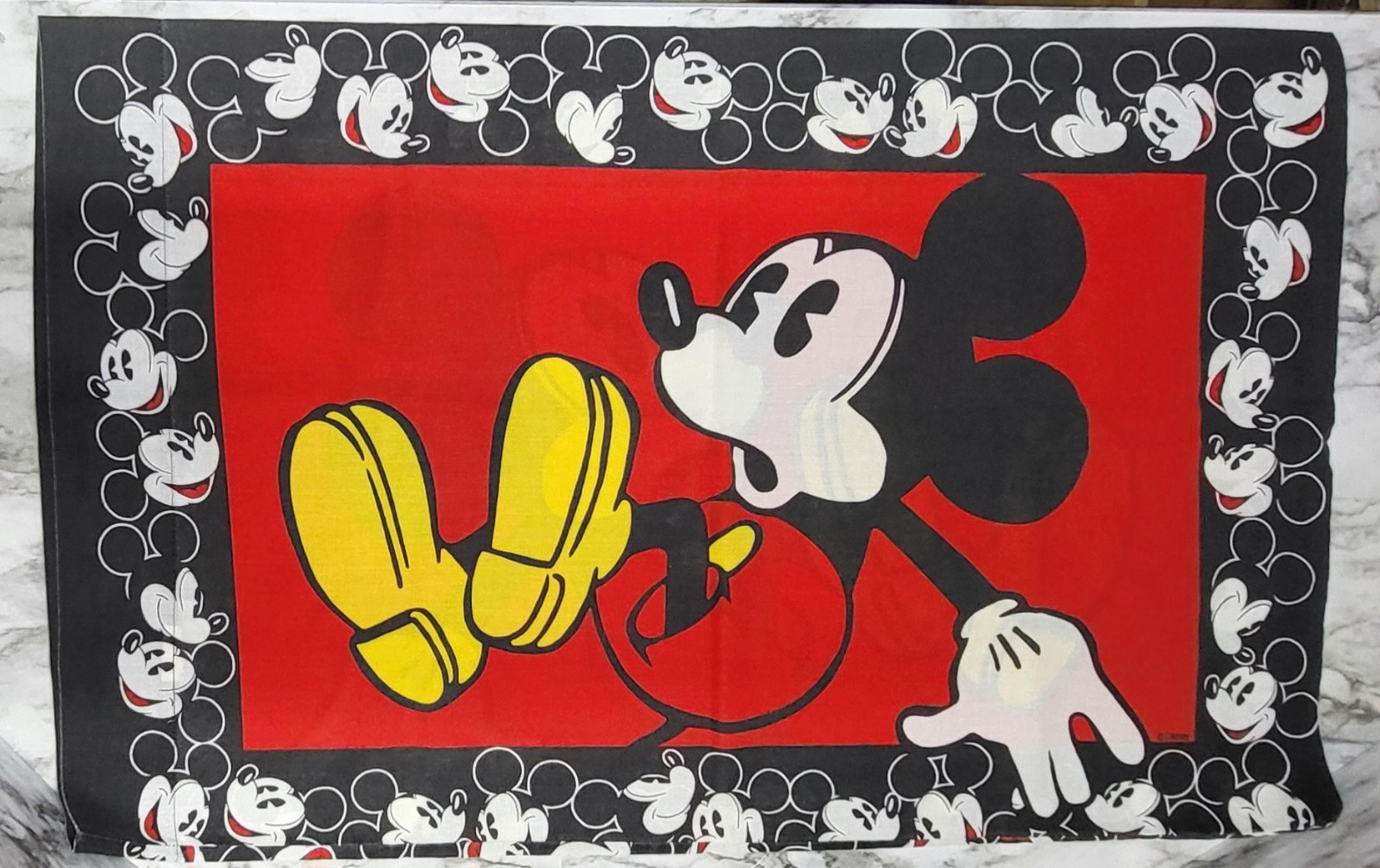 Disney Mickey Mouse Pillowcase. Standard Size. Surprised Mickey. Black & Red.