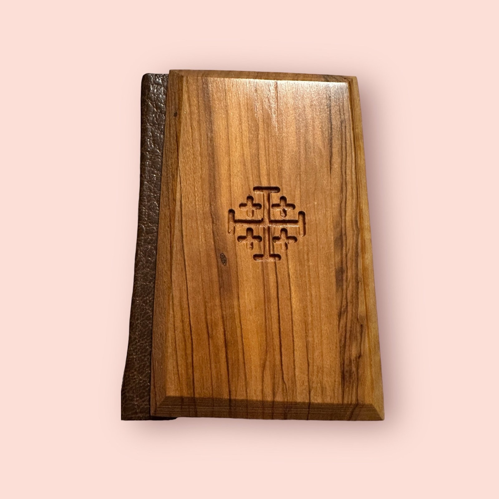 1989 Vintage Olive Wood Cover Red Letter New Testament