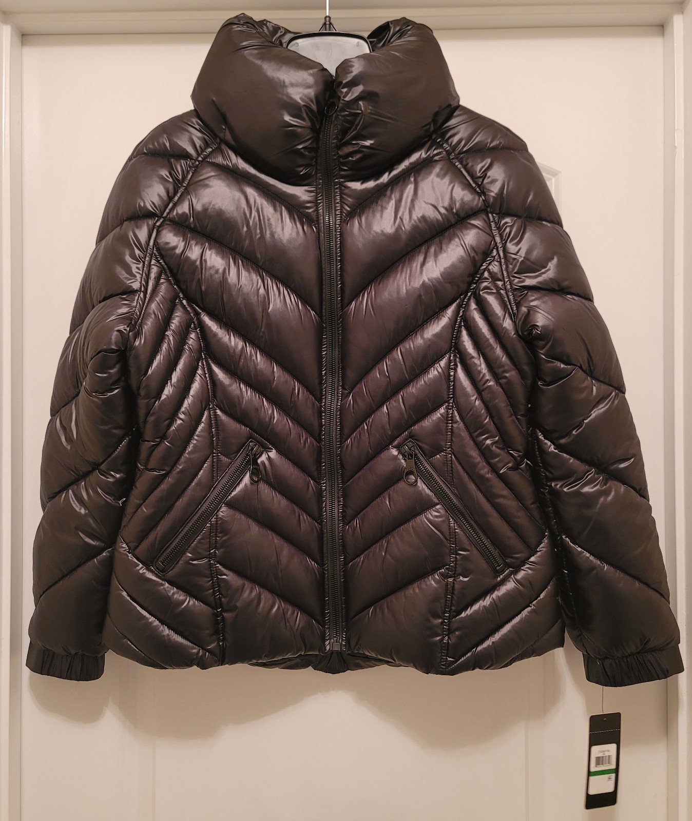GUESS Quilted Puffer Jacket, Black - Size Large