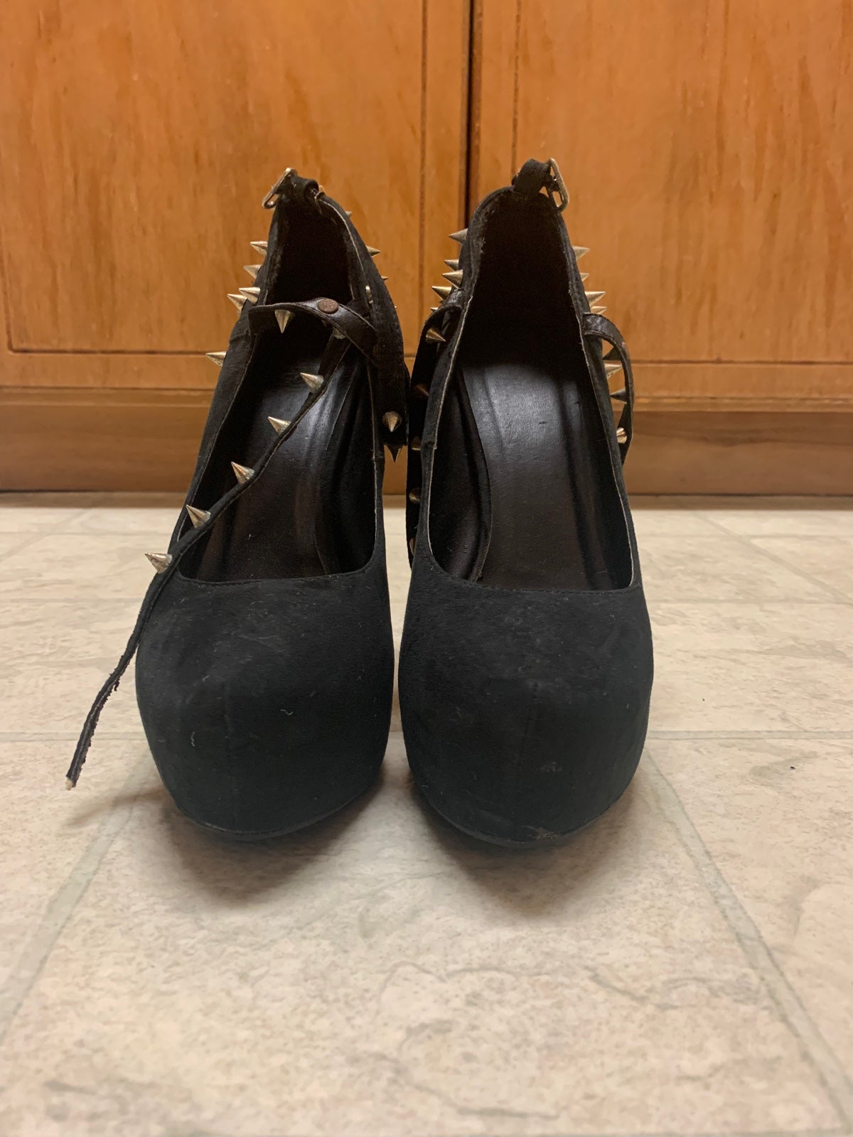 Charlotte russe cheap black pumps