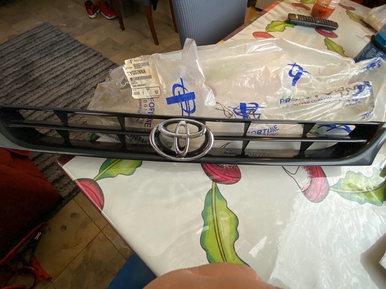 Toyota camry grille 1995-1996