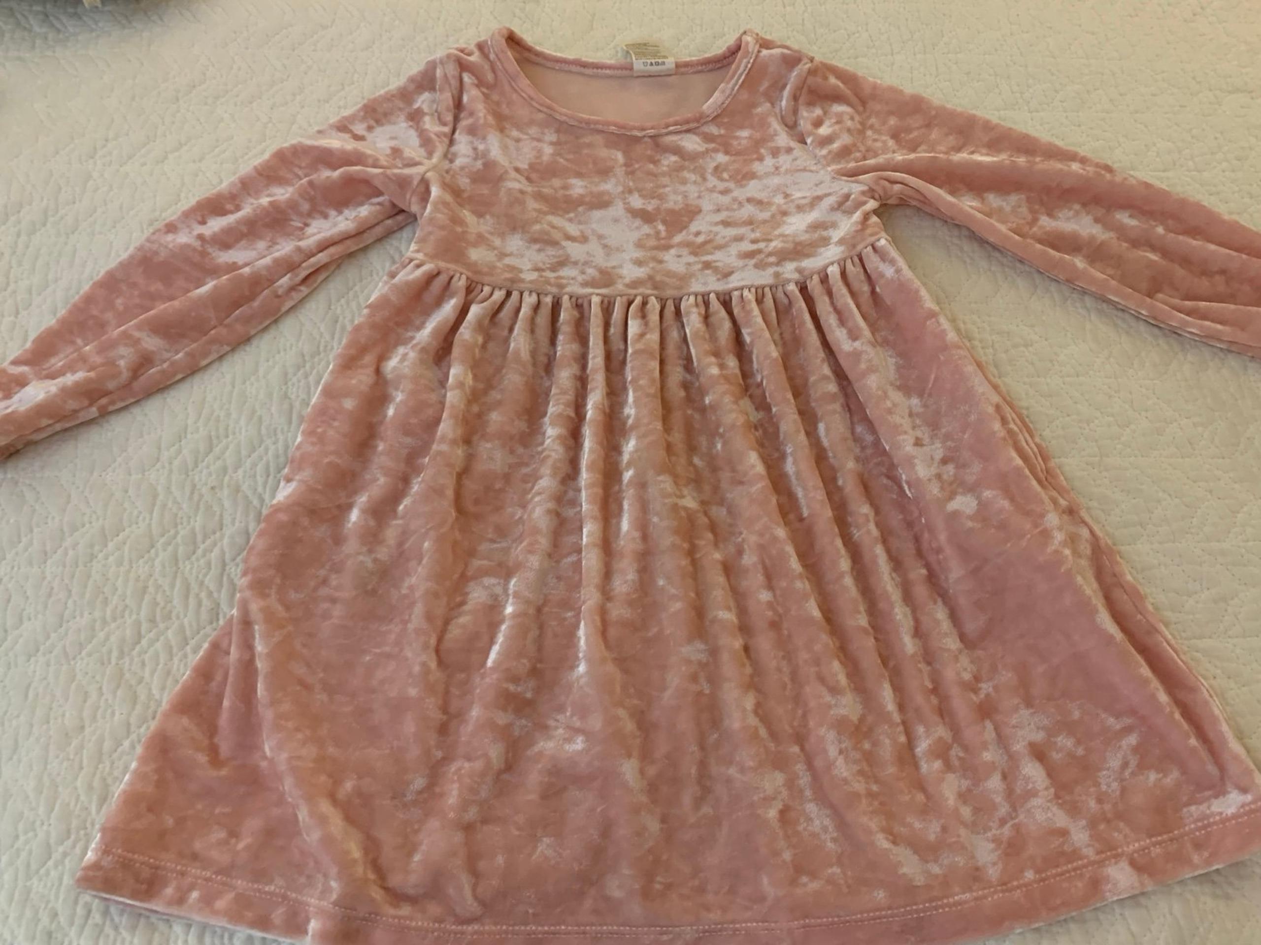 dress. Girls size 3T.Healthtex.