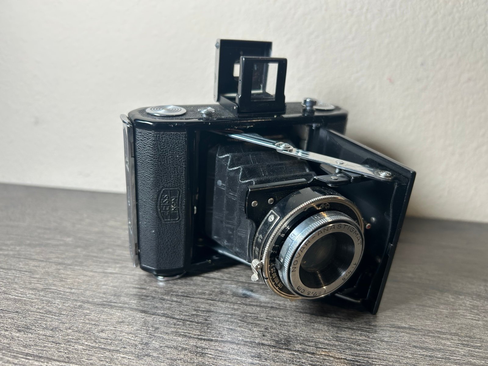 Zeiss Ikon Camera