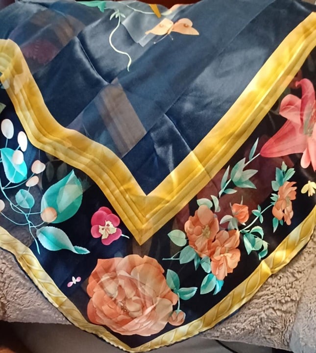 NWOT Leonard Paris Large Floral Silk Scarf/Shawl