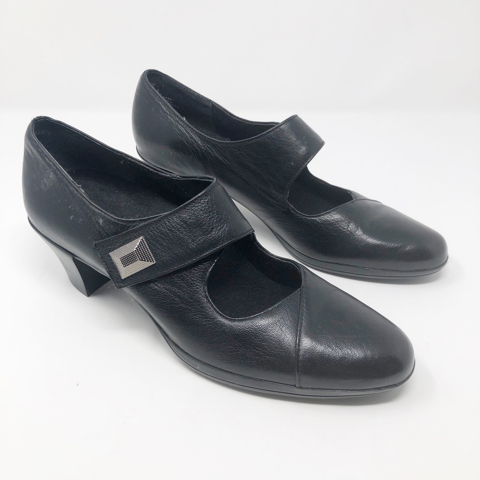 Munro Leather Black Mary Jane Pumps Size 9
