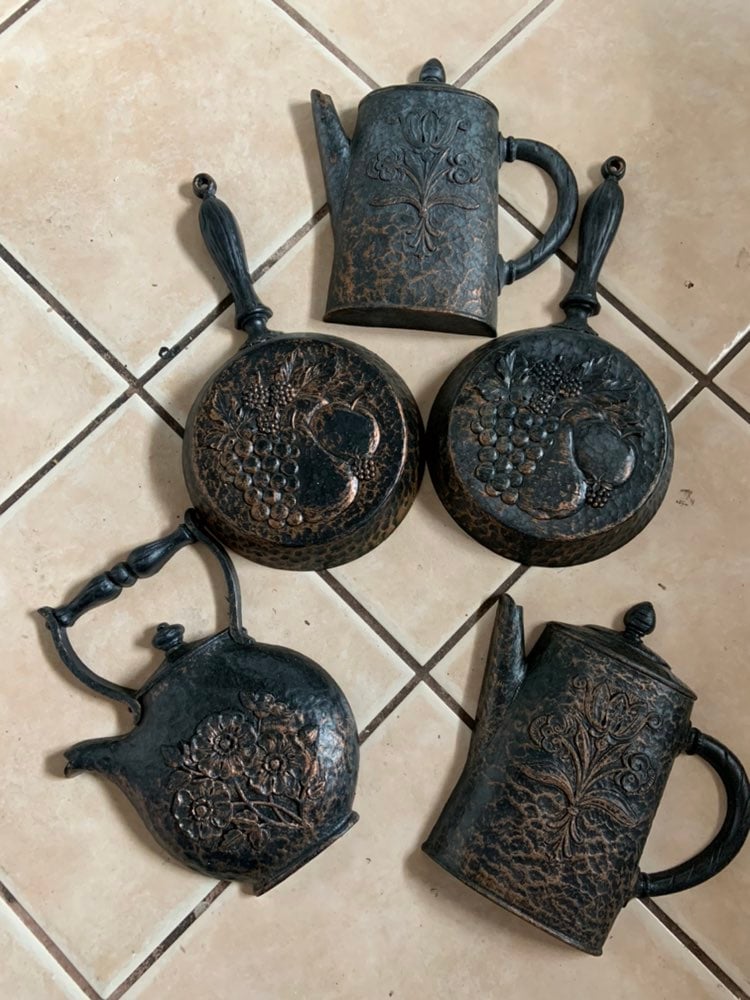 VINTAGE HOMECO KITCHEN PLAQUES TEA POT