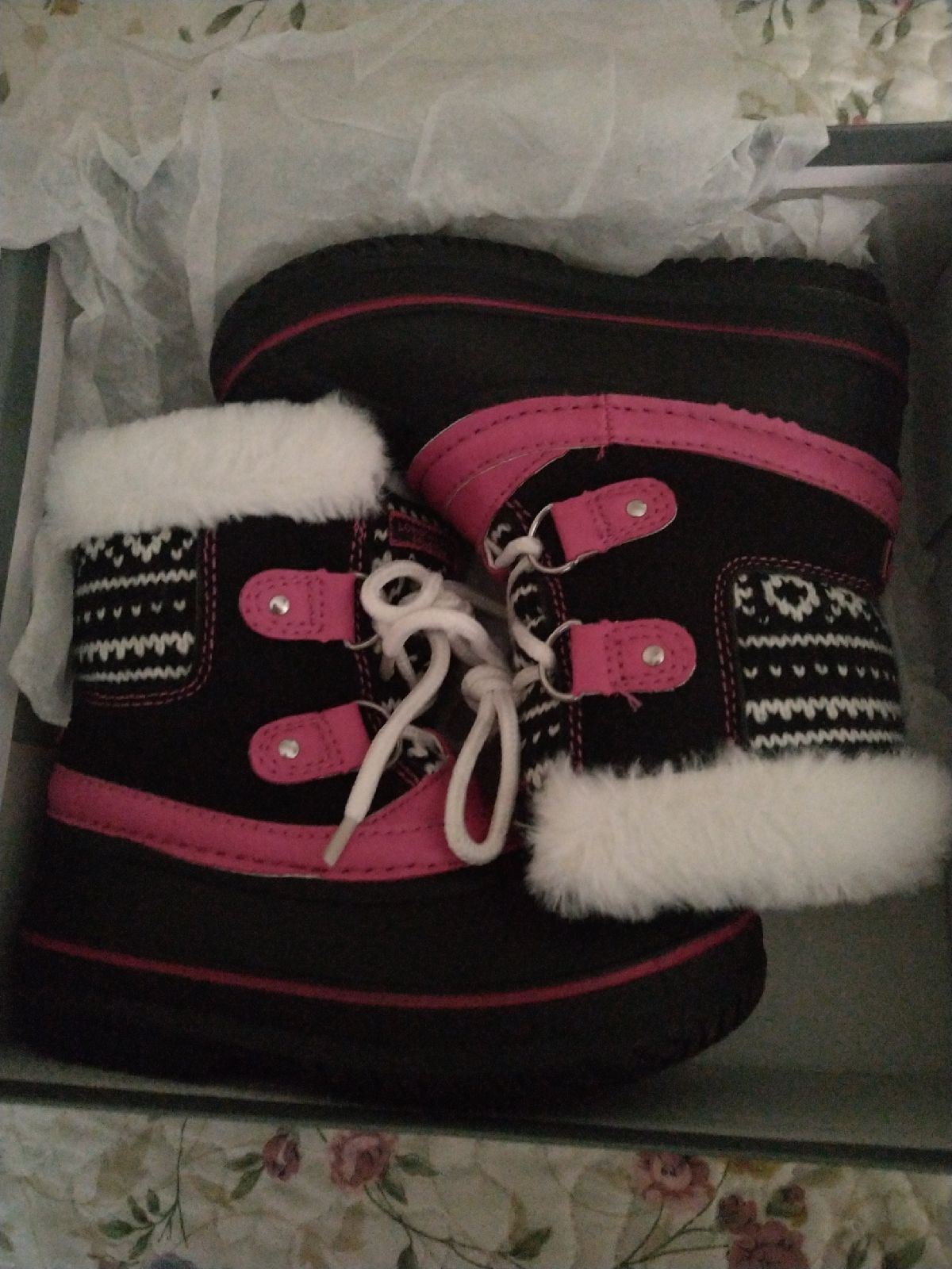 Toddler girl snow boots size 9