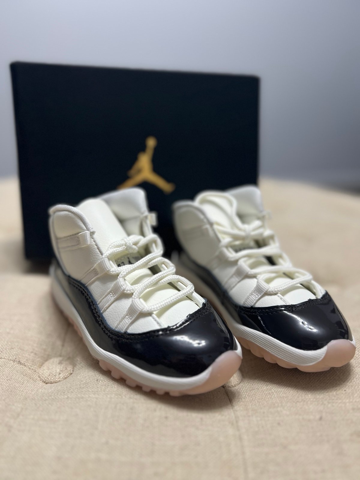 Jordan 11 Neapolitan Toodler