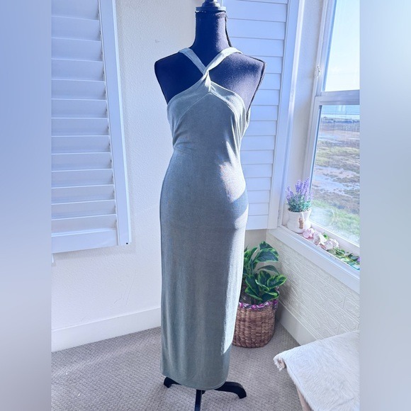 Stitch Fix: Lost + Wander. Light green maxi stretchy dress