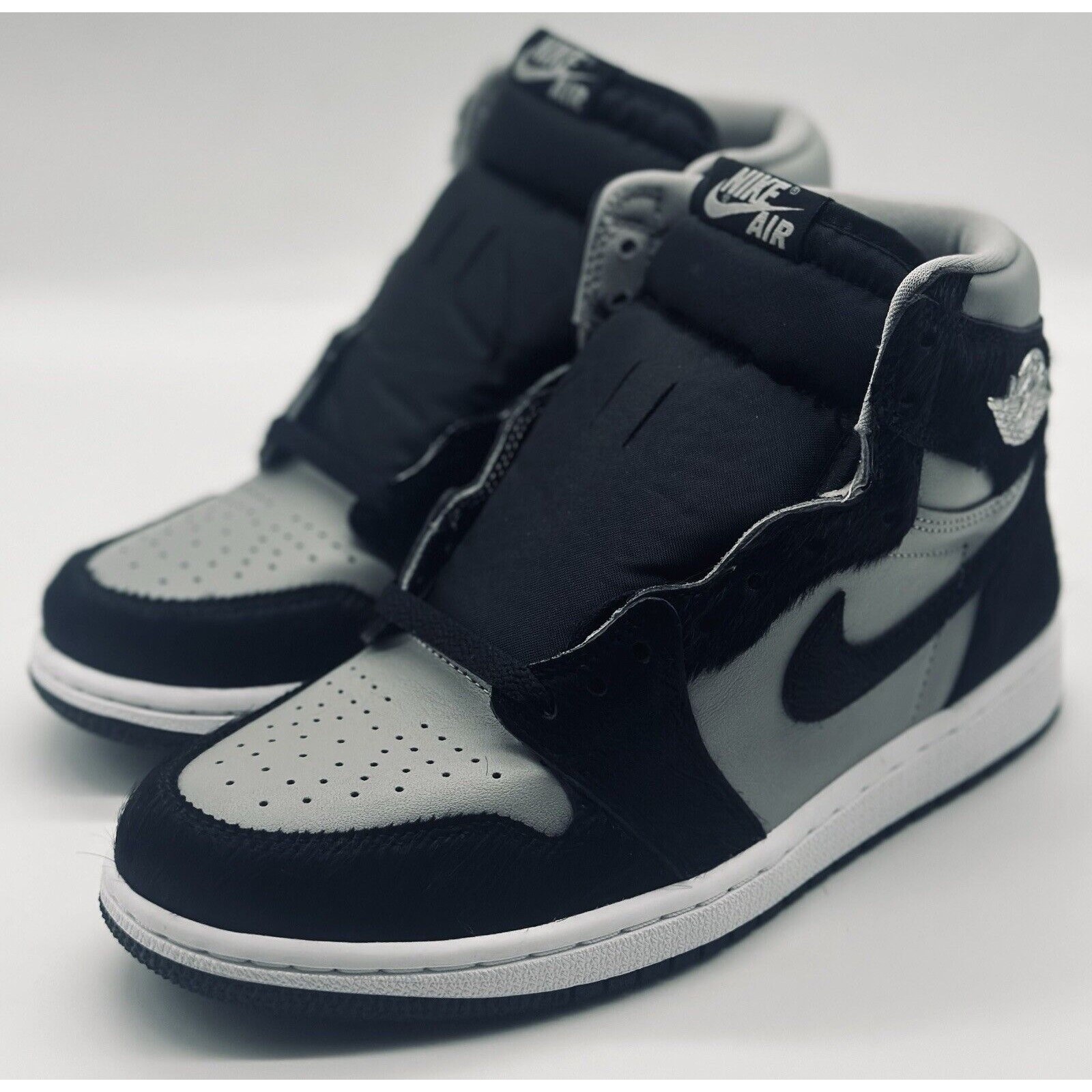 NEW Nike Jordan 1 Retro High OG Medium Gray DZ2523-001 Women’s Size 9