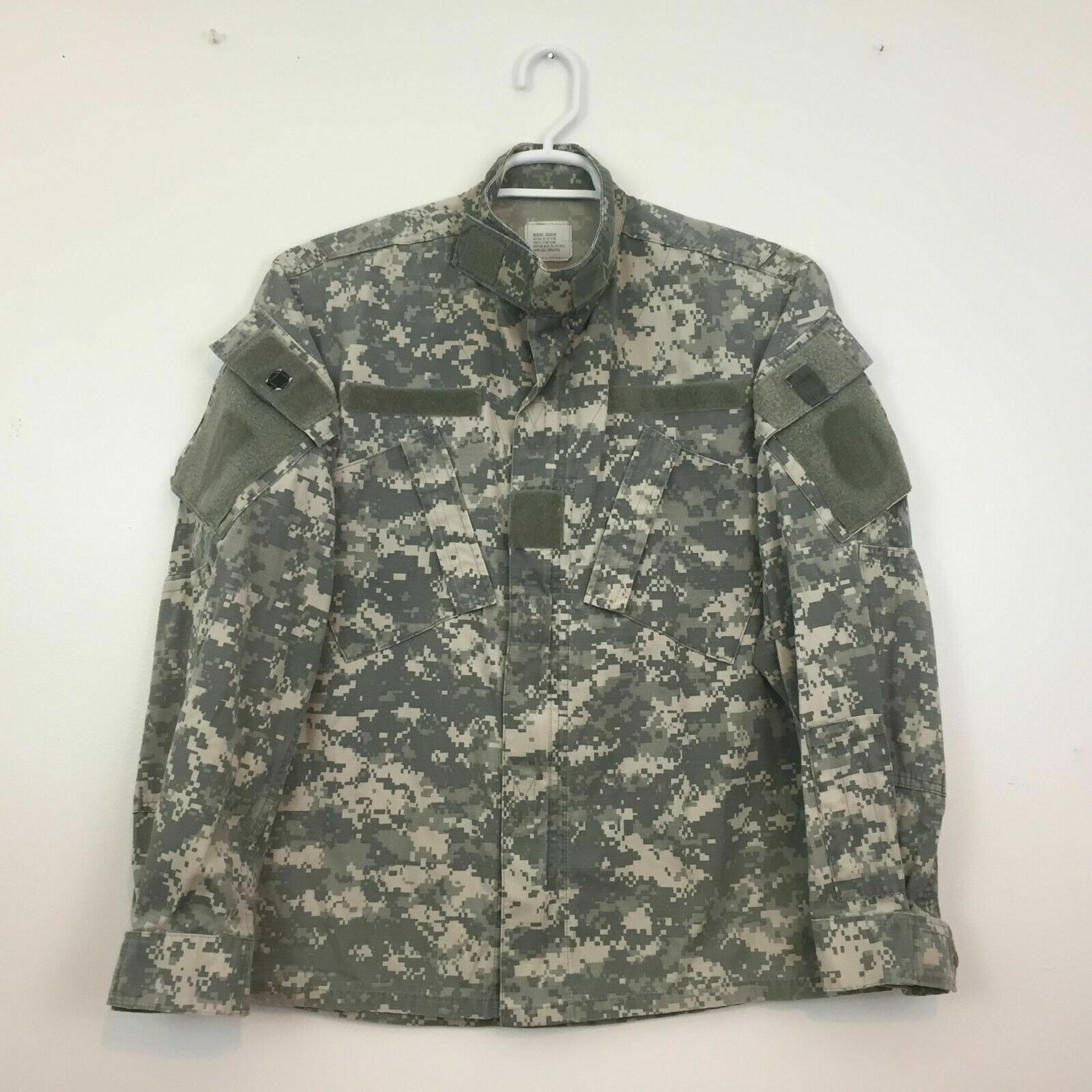 (D4) US Army ACU Military Men's Shirt Size M Short Digital Camo Uniform Jacket