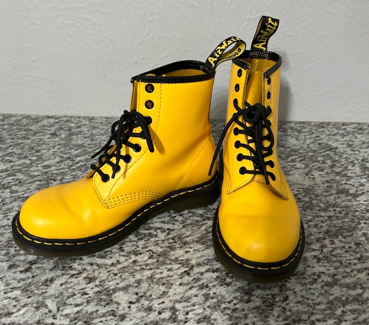 Doc Dr Martens Yellow Boots 1460 Men’s 7 Women’s 8 excellent condition