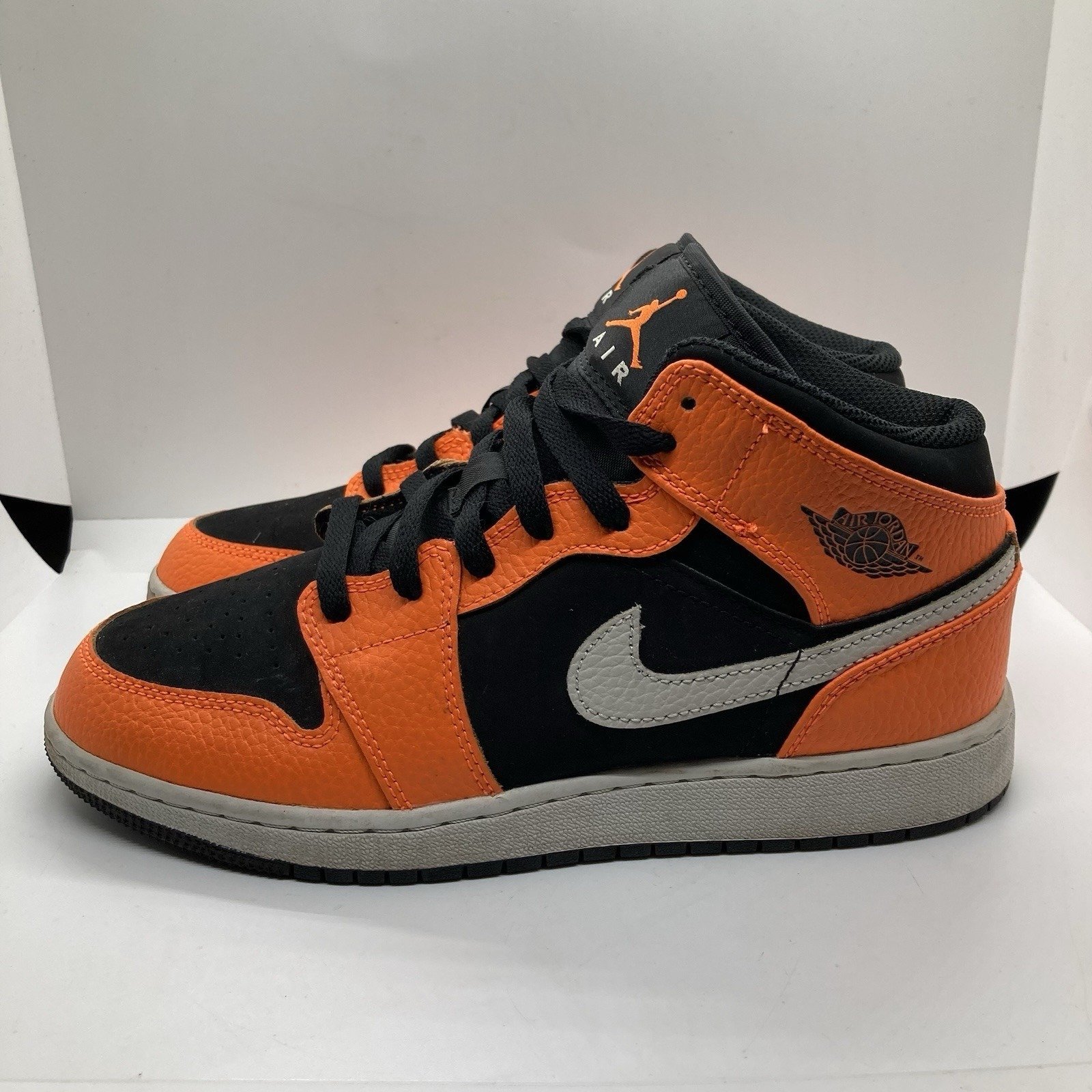 Nike Air Jordan 1 Mid Black Cone Orange Womens Size 8.5 Athletic Shoes Sneakers