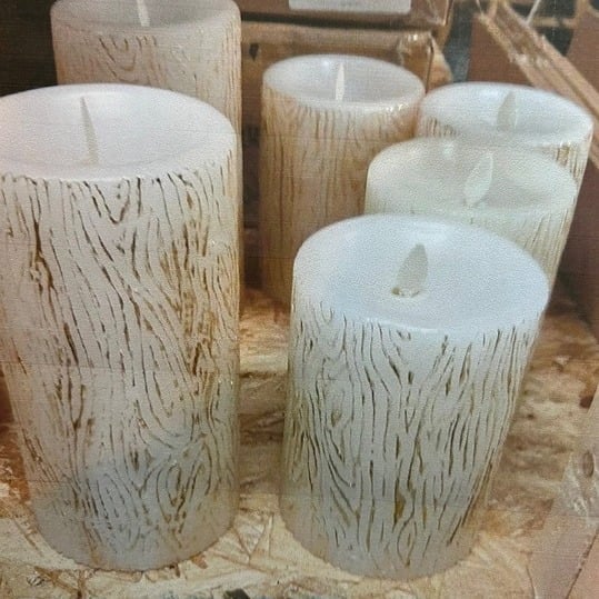 THESE CANDLES ARE IVORY W/ GOLD ETCHINGS. SIZES ARE 3.5 x5 3.5x7 SET OF 2