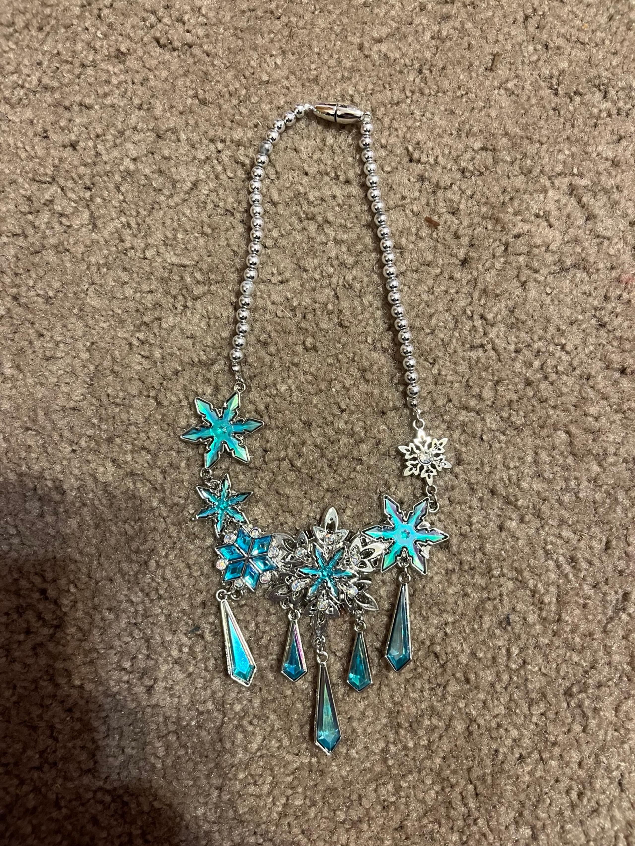 necklace Disney Elsa!