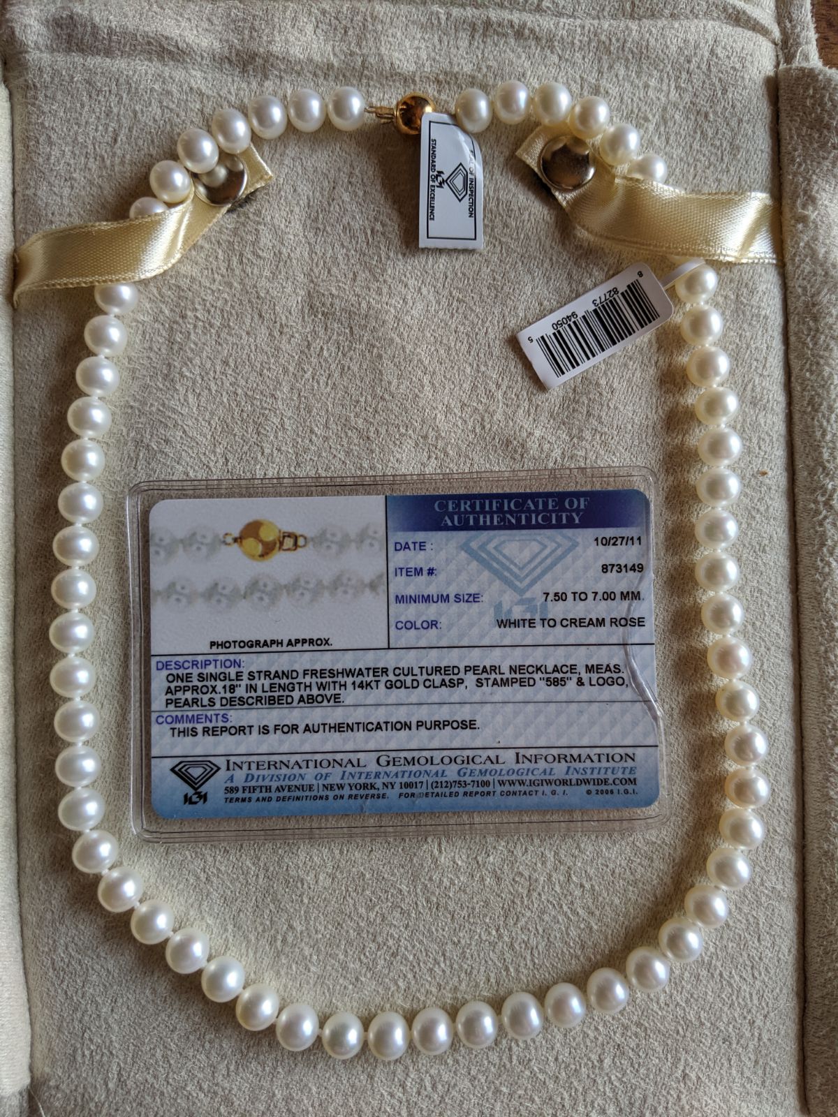 pearl necklace